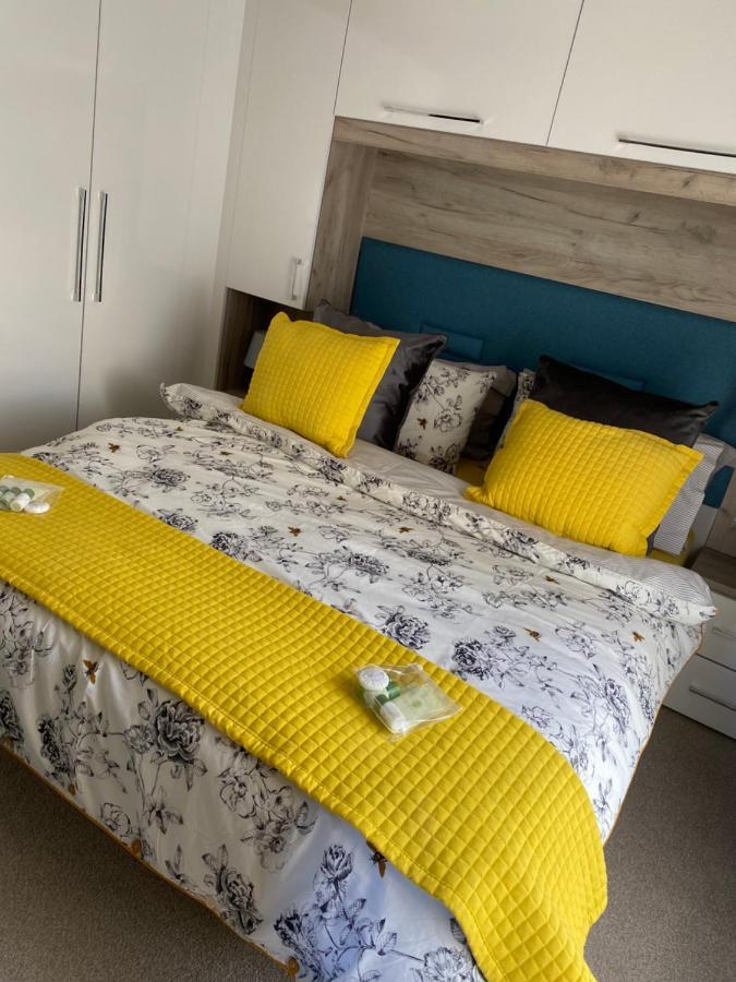 Glade Lodge- North Devon Coast, Bay