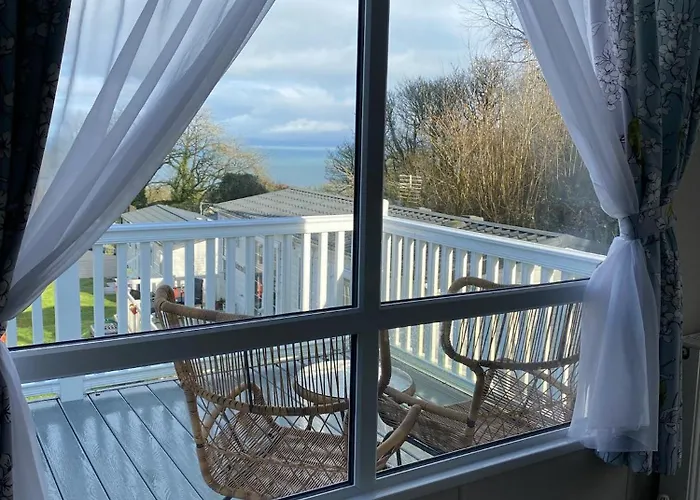 Glade Lodge- North Devon Coast, Bideford Bay Caravan Park