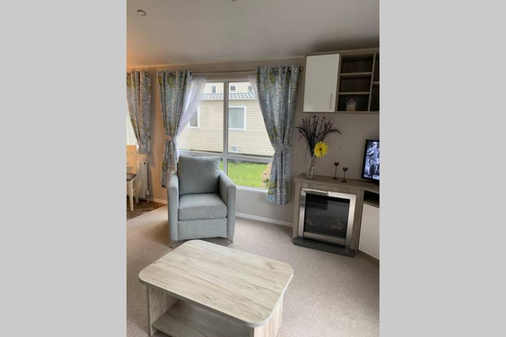 Glade Lodge- North Devon Coast, Bay *